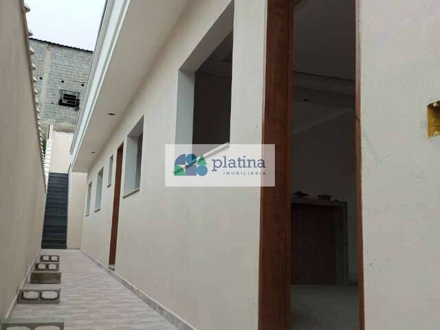 Sobrado para Venda em Itaquaquecetuba - 5