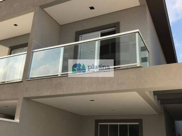 Sobrado para Venda em Guarulhos - 4